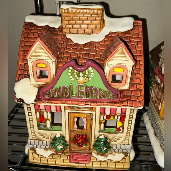 Lefton Colonial Village 1990 Candlemaker *Retired* - Picture 2 of 10